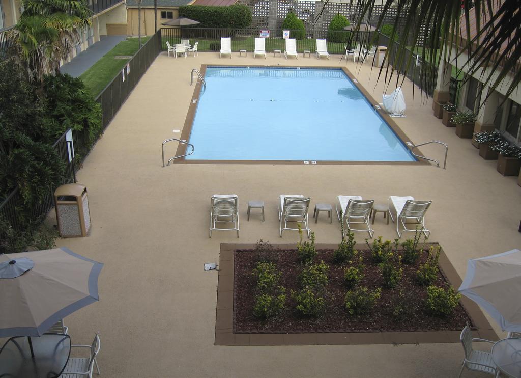 Quality Inn & Suites Baton Rouge West - Port Allen Exterior foto