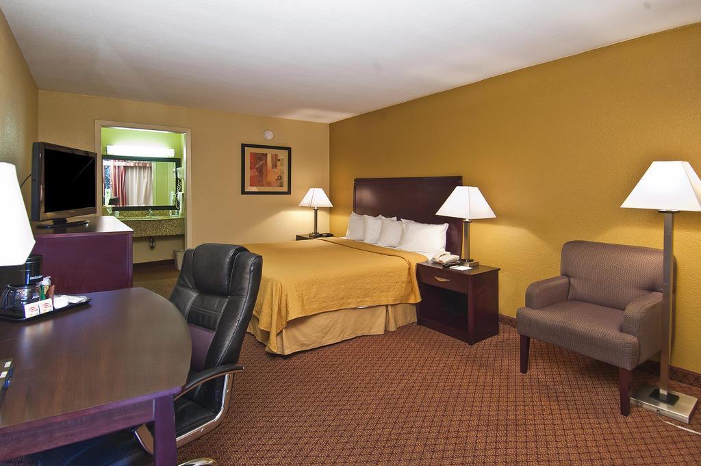 Quality Inn & Suites Baton Rouge West - Port Allen Exterior foto