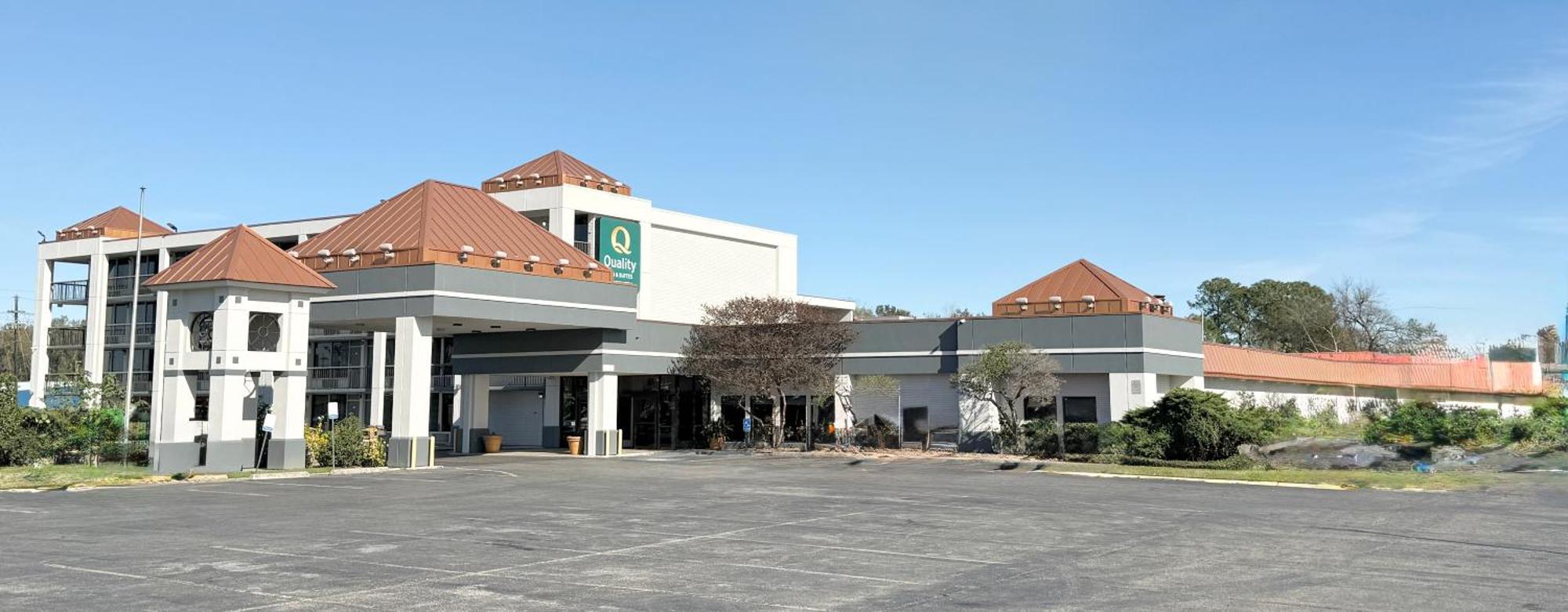 Quality Inn & Suites Baton Rouge West - Port Allen Exterior foto