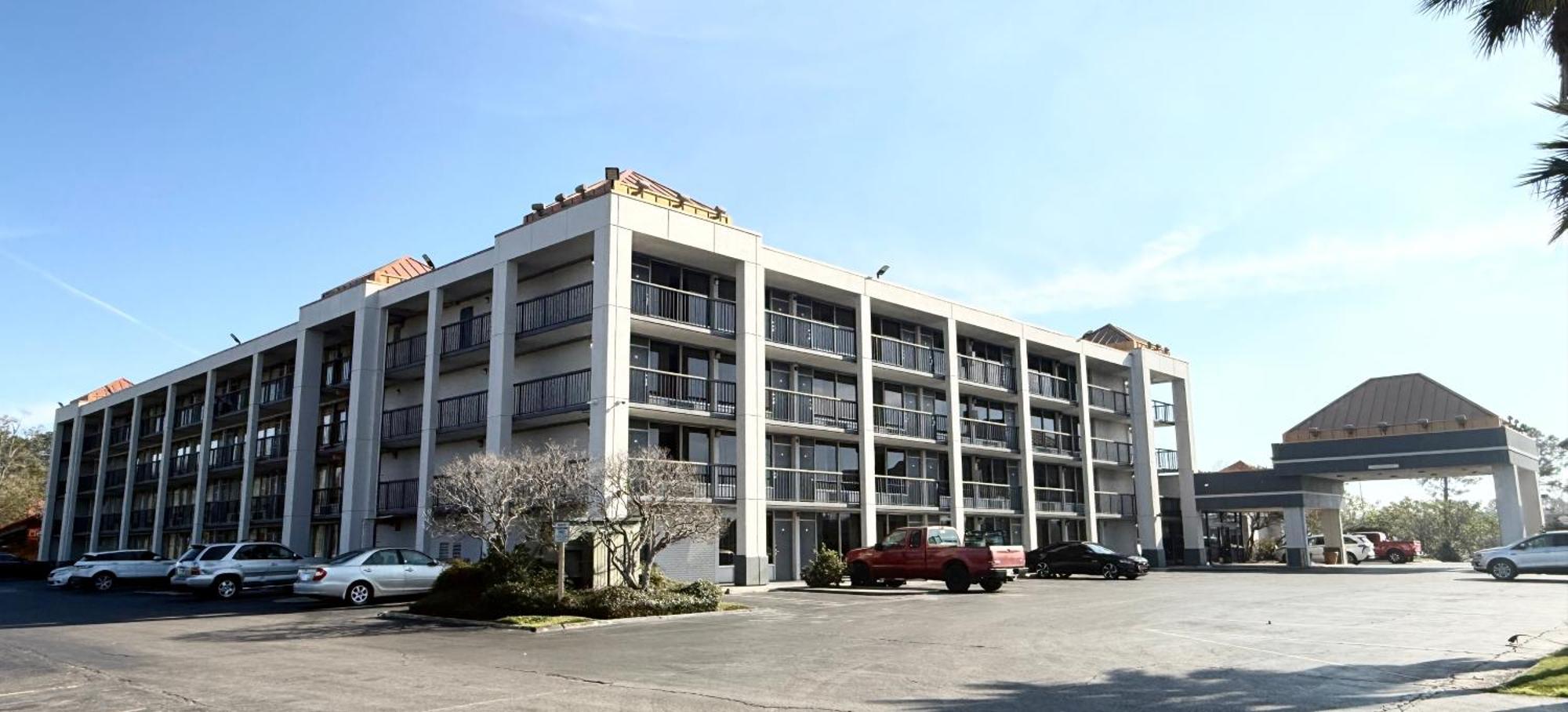 Quality Inn & Suites Baton Rouge West - Port Allen Exterior foto